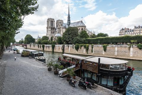 Paris, Banks of the Seine (UNESCO World Heritage Site)