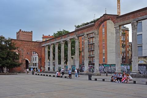 Columns of San Lorenzo (Colonne di San Lorenzo)