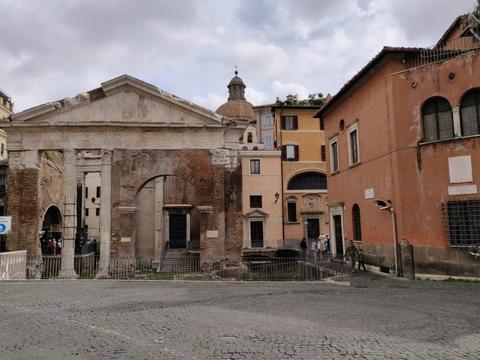 Roman Ghetto (Ghetto Ebraico di Roma)