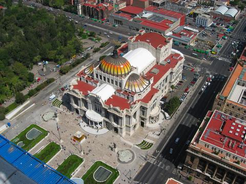 Palace of Fine Arts (Palacio de Bellas Artes)