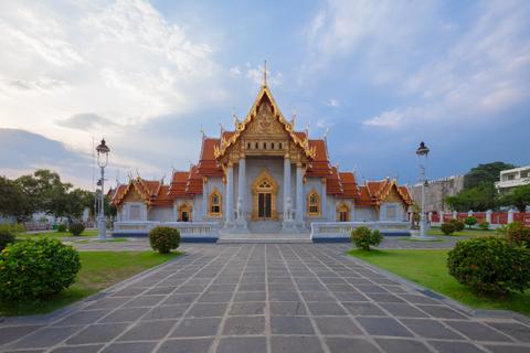 Wat Benchamabophit (The Marble Temple)